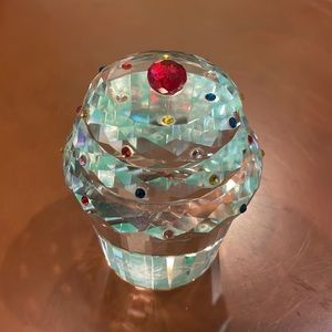 COPY - Simon n Designs Cupcake crystal paper weight
